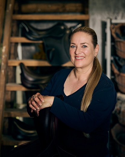 Få sadelservice af sadelmager Charlotte Knigge