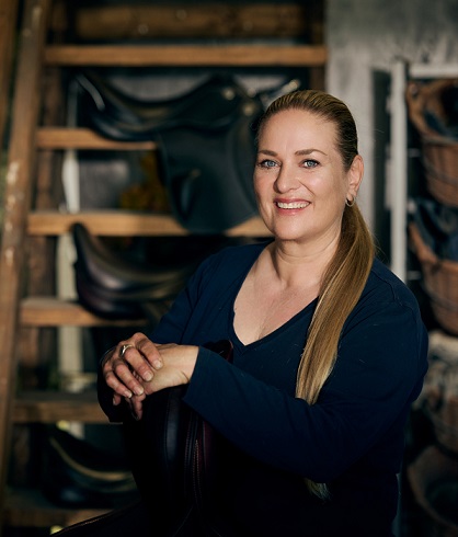 Få sadelservice af sadelmager Charlotte Knigge